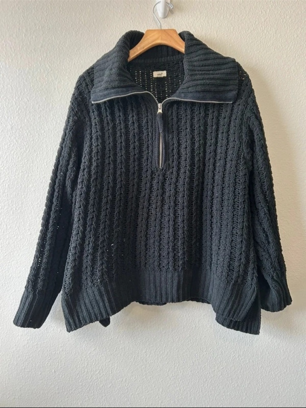 Aerie Black Half-Zip Cable Knit Women's Sweater, size M